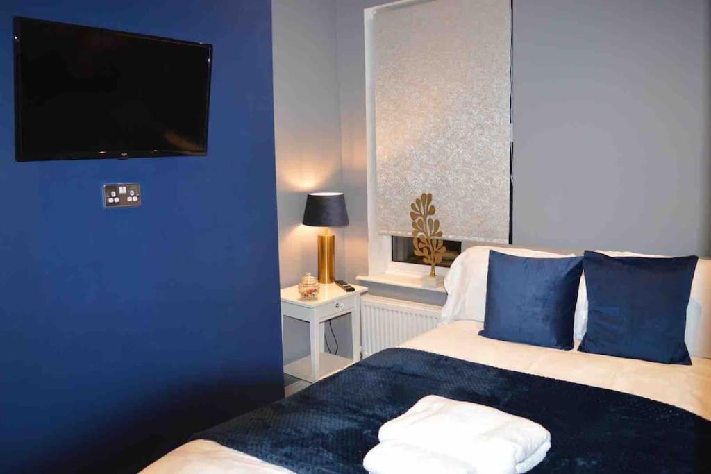 Unique 4 Bed House In Derby Perfect For Contractors And Families 빌라 외부 사진